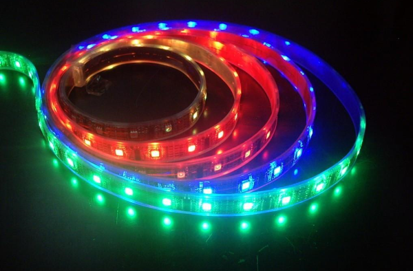 高い内腔と変わるDimmable RGB LEDモジュールの防水色